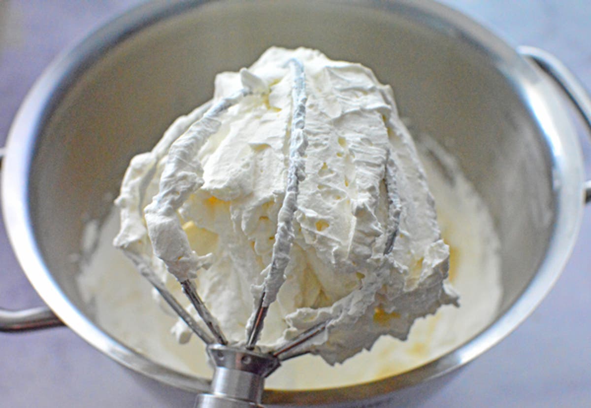 crema de mascarpone cu frisca