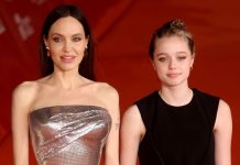 Care este biografia Angelinei Jolie?