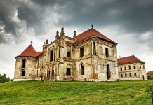Castelul Banffy: De ce trebuie neaparat sa-l vizitezi?