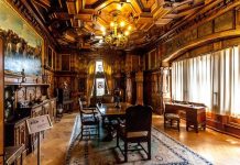 Cum arata Castelul Peles in interior?