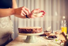 Care sunt cele mai gustoase prajituri vechi de casa? Retete simple