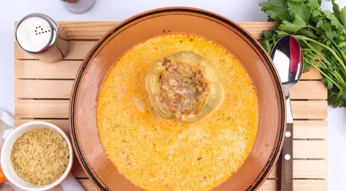 Cum se gateste ciorba de ardei umpluti?