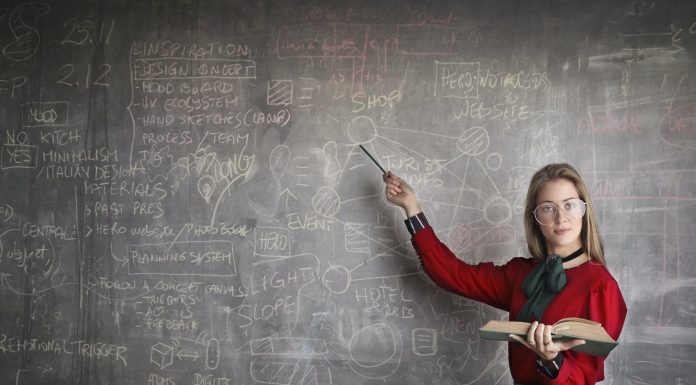 Citate despre profesori: Care sunt cele mai emotionante citate?