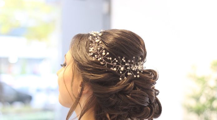 Ce coafuri de mireasa poti face daca ai parul mediu?