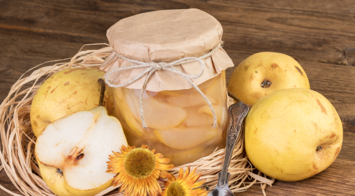 Cum se face compotul de mere?