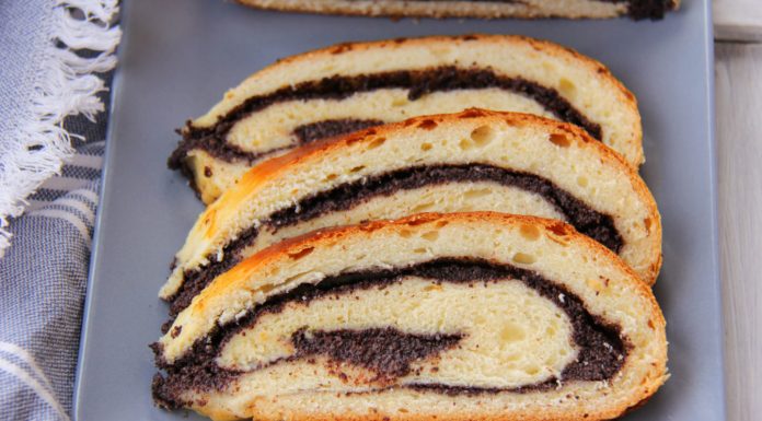 Cum se prepara cozonacul cu mac?