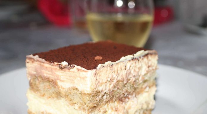 Cum se face crema de mascarpone cu frisca?