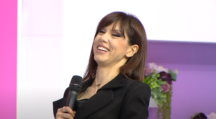 Cine este Denise Rifai?