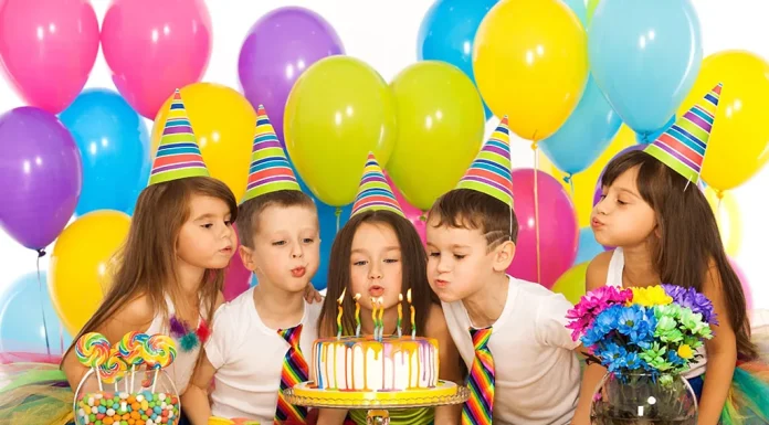 Felicitari zi de nastere: Cum sa feliciti frumos pe cei dragi?
