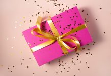 Care sunt cele mai apreciate felicitari zi de nastere femei cu flori?