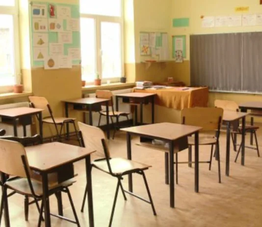 Cand incepe scoala in acest an si cand se intorc copiii in banci?