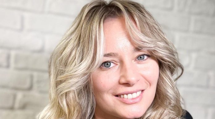 Laura Cosoi Instagram: Care este biografia acesteia?