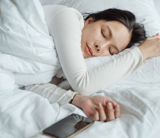 Ce sa scrii intr-un mesaj de noapte buna somn usor?