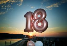 Care sunt cele mai tari mesaje de la multi ani de 18 ani?