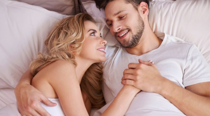 Ce sa scrii intr-un mesaj de buna dimineata iubire? Idei de texte