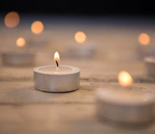 Care sunt cele mai bune mesaje de condoleante scurte?