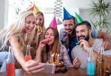 Cum sa scrii un mesaj de la multi ani cu sanatate? Idei de mesaje