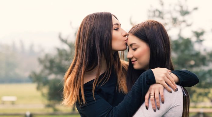 Care sunt cele mai emotionante mesaje de la multi ani surioara?