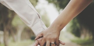 Mesaje pentru sotul meu: Ce sa scrii intr-un mesaj romantic pentru sot?