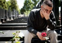 Care sunt cele mai triste mesaje pentru tati decedati?