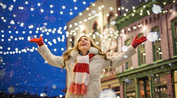 Care sunt cele mai frumoase modele de unghii Craciun si Revelion?