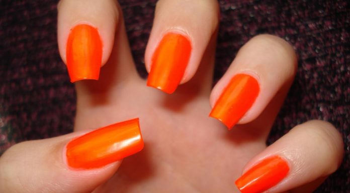 Care sunt cele mai frumoase modele de unghii portocalii?