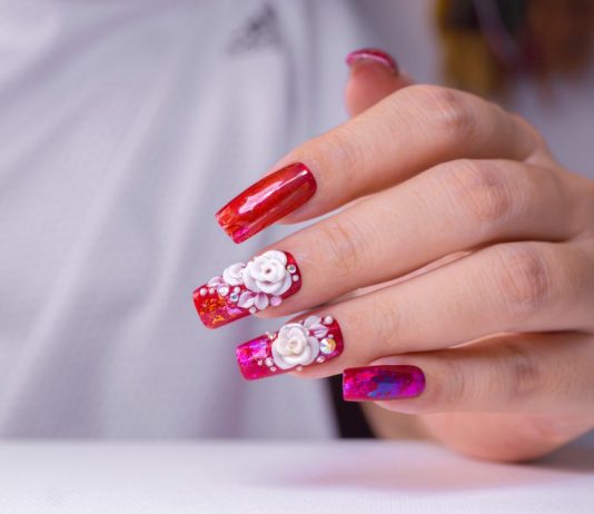 Care sunt cele mai frumoase modele de unghii lungi?