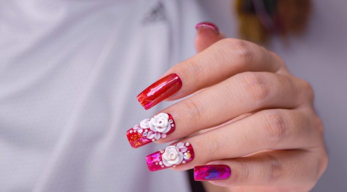 Care sunt cele mai frumoase modele de unghii lungi?