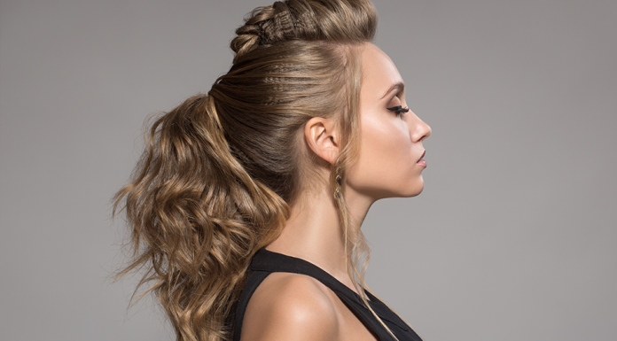 Cum sa-ti faci parul prins in coada tapat?