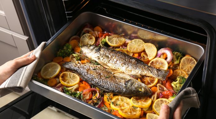 Cum sa gatesti peste la cuptor cu legume?