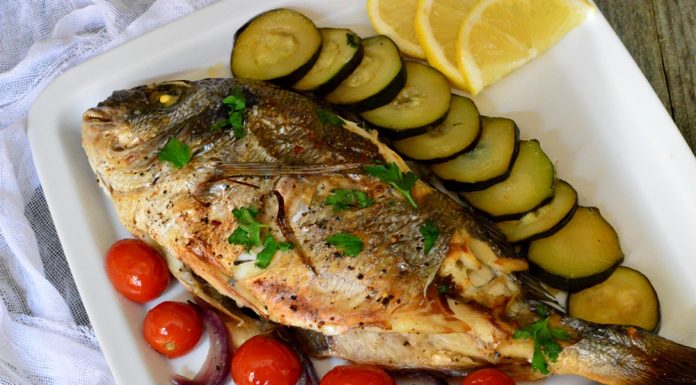 Cum sa gatesti peste la cuptor cu legume?