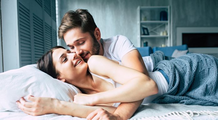 Care pozitii sexuale o vor innebuni?