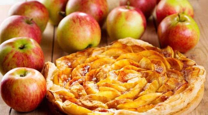 Cum se prepara prajitura lenesului cu mere?