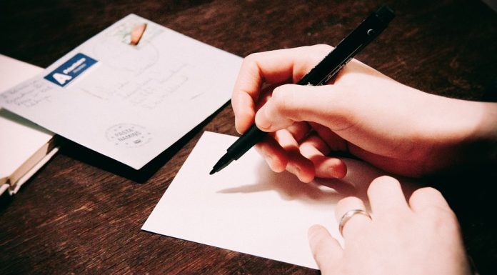 Cum sa-ti exprimi dragostea? Idei de scrisori de dragoste