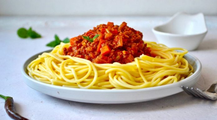 Cum se gateste spaghete cu carne tocata?
