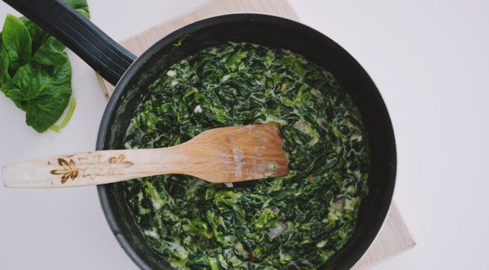 Cum sa gatesti spanacul cu smantana?