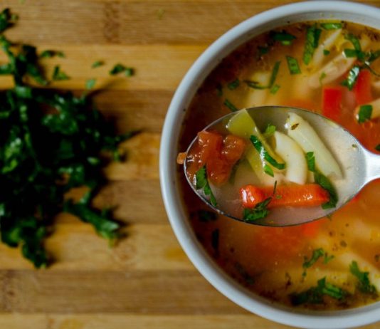 Cum se gateste supa minestrone?