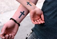 Top tatuaje cruce frumoase care te pot inspira