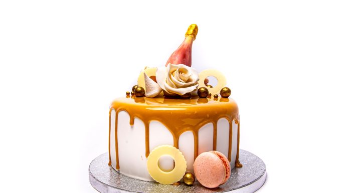 Cum sa faci un tort aniversar pentru barbati?