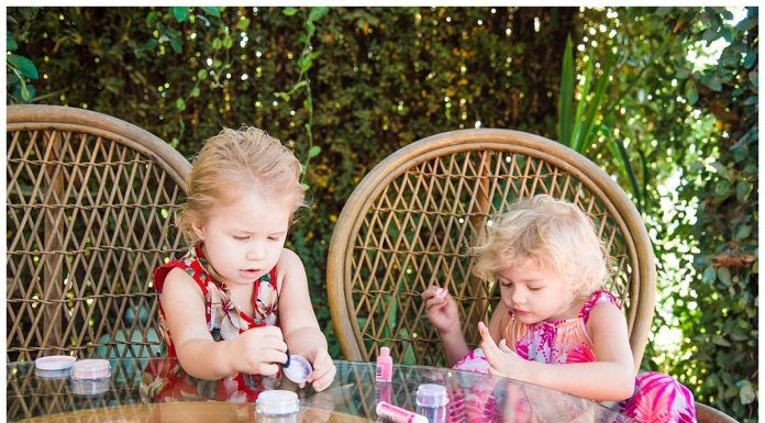 Care este cea mai buna trusa de machiaj copii?