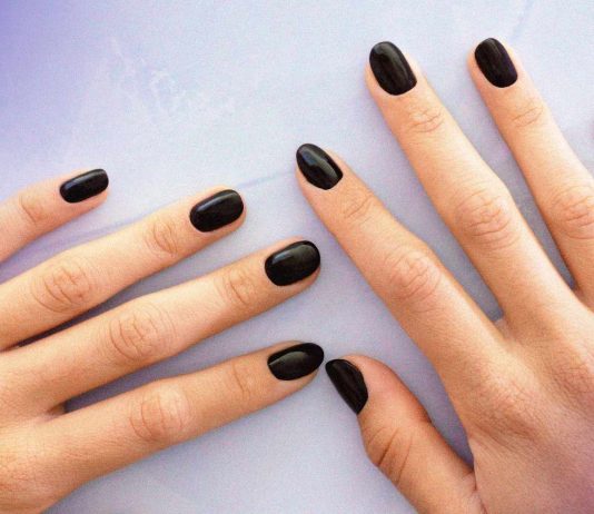 Cum sa-ti faci unghii cu gel french negre?