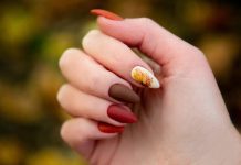 Care sunt cele mai trendy unghii de toamna simple?