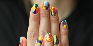Care sunt cele mai frumoase unghii de vara colorate?