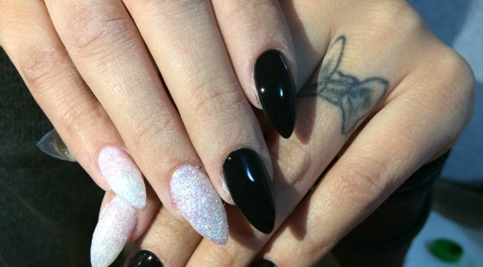 Unghii cu gel negru: Care sunt cele mai originale idei?