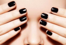 Care modele de unghii negre scurte sunt la moda?