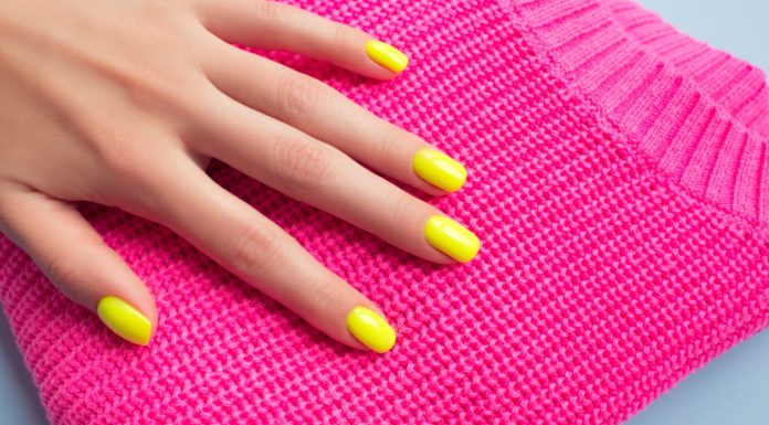 Care sunt cele mai frumoase modele de unghii cu gel verde neon?