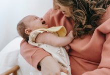 Urari de la multi ani iubita mama: Care sunt cele mai speciale urari?